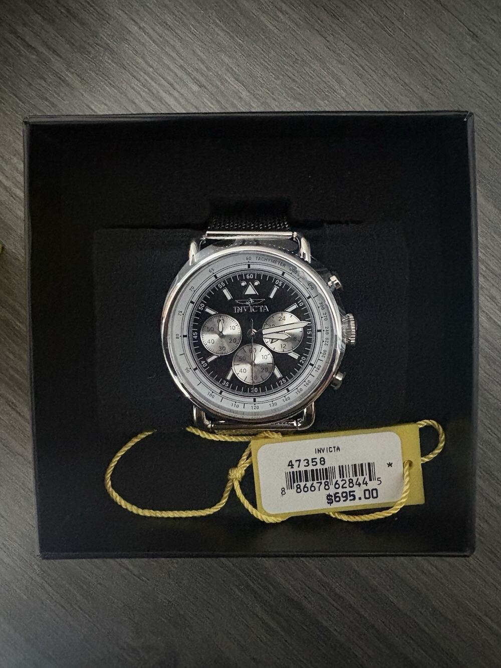 Invicta Men's Speedway Quartz Watch Black Dial Silver Mesh Band